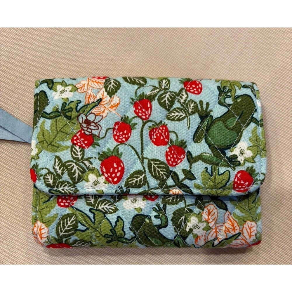 Vera Bradley Riley Wallet FrogBerry Garden Frogs Strawberries NWT
